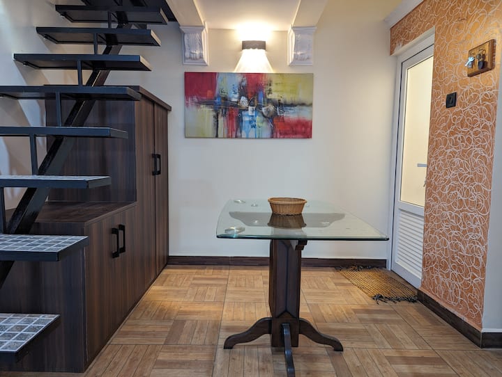 Dining area image 3