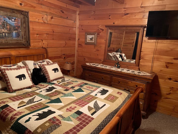 Chumba cha kulala cha 2 na bafu la kibinafsi!