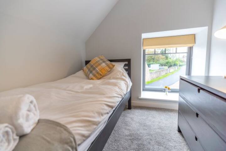 חדר שינה ליחיד