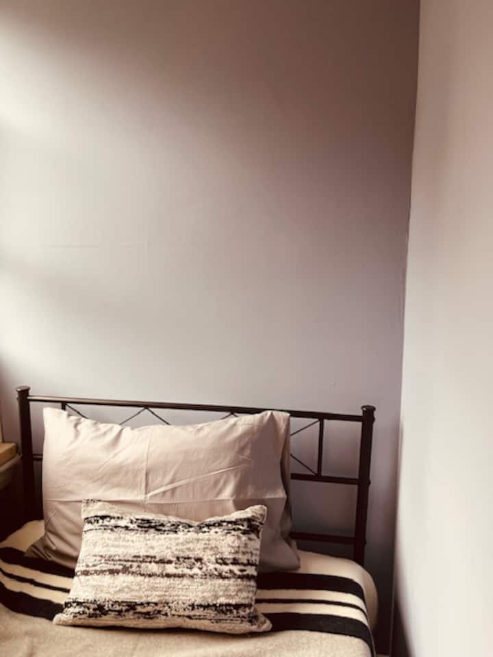 საძინებელი 1