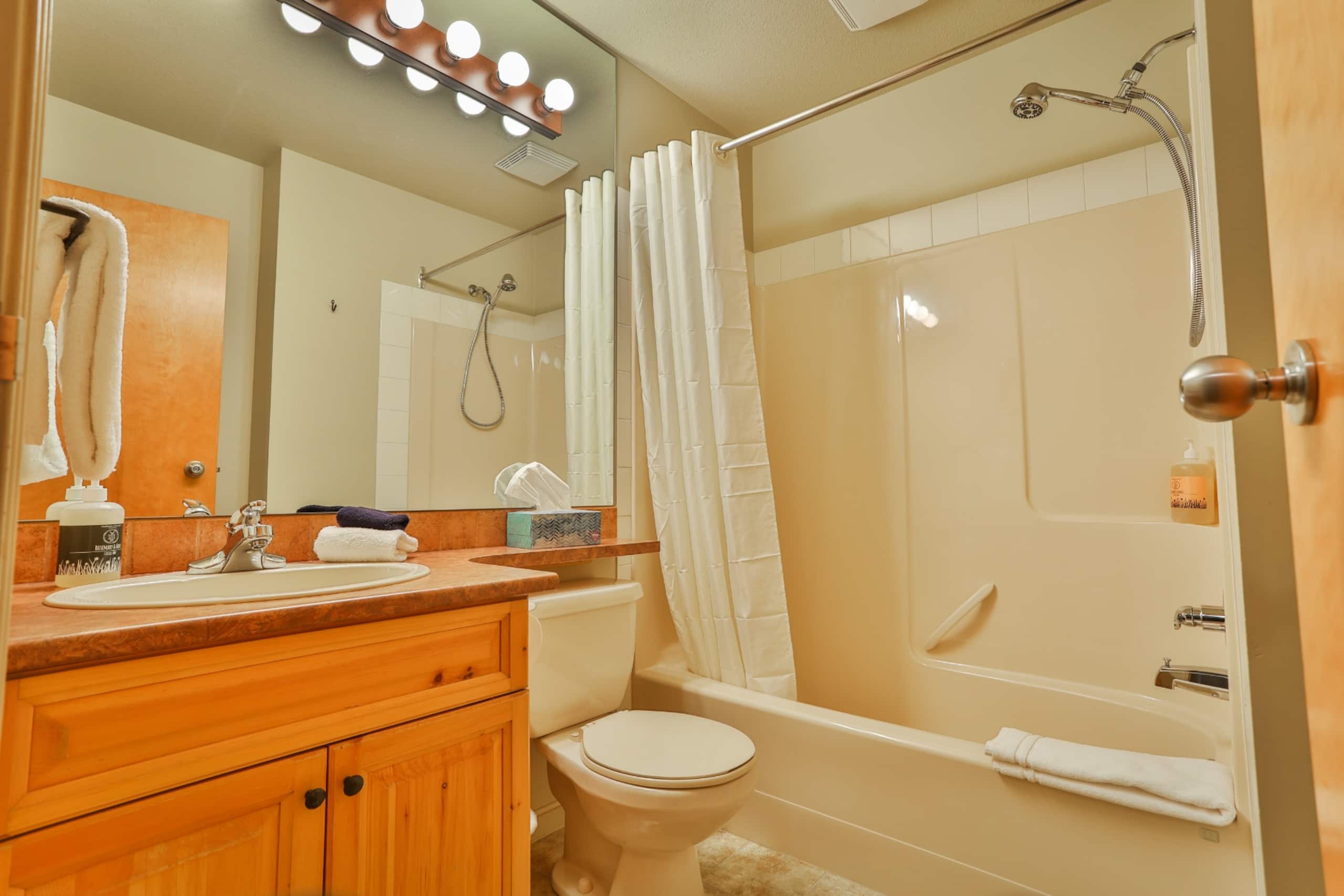 Walkout End Unit | Mountain Views | Sauna - Photo 20