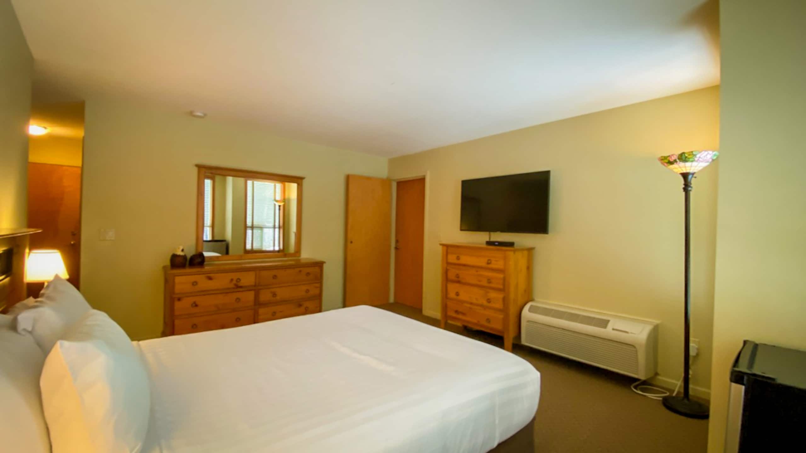 Walkout End Unit | Mountain Views | Sauna - Photo 27