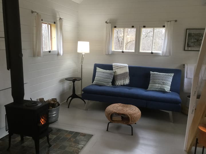 Your Cabane by the River Tiny houses for Rent in LacBrome, Quebec