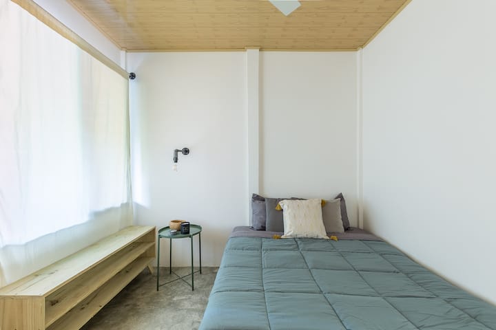 房间2/标准大号床