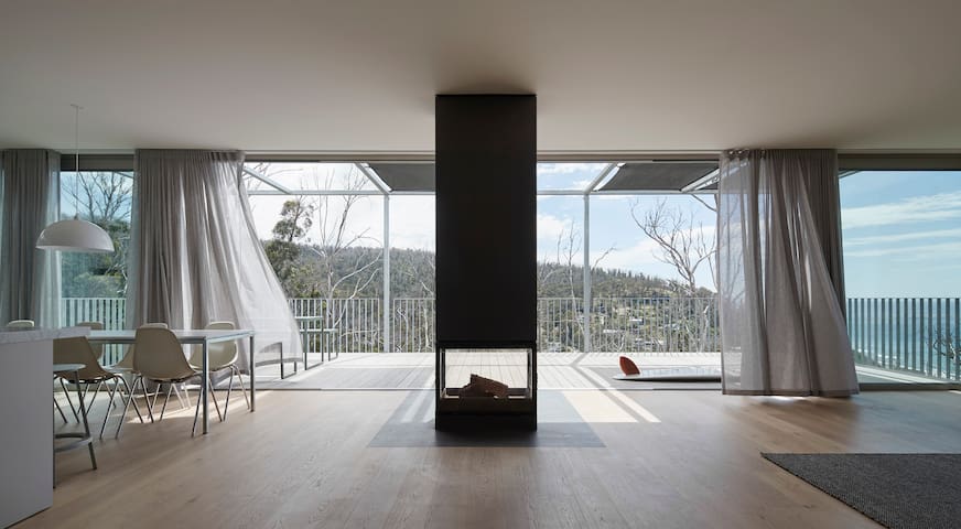 Cumulus House, Wye River – Ocean Views