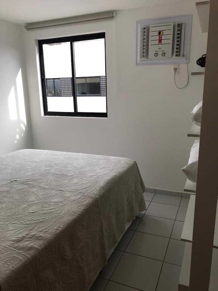 HABITACIÓN CON CAMA MATRIMONIAL 1.40X1.88M