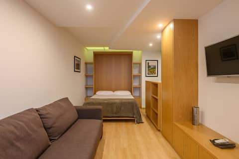 Top performing Airbnb: Porto - Northern Star - 1.3 in União Das Freguesias De Cedofeita, Santo Ildefonso, Sé, Miragaia, São Nicolau E Vitória