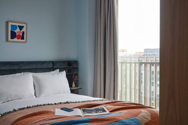 2 Bedroom Beckett Suite at Beckett Locke gallery image 3