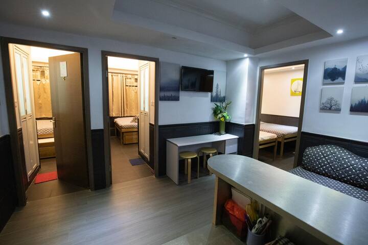 Full House 4BR/4T for 8-11pax 整套公寓4套房4衛浴(8-11人住) gallery image 5