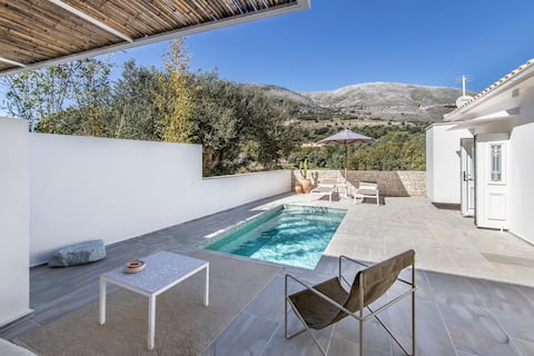 Mikro Boutique Villa