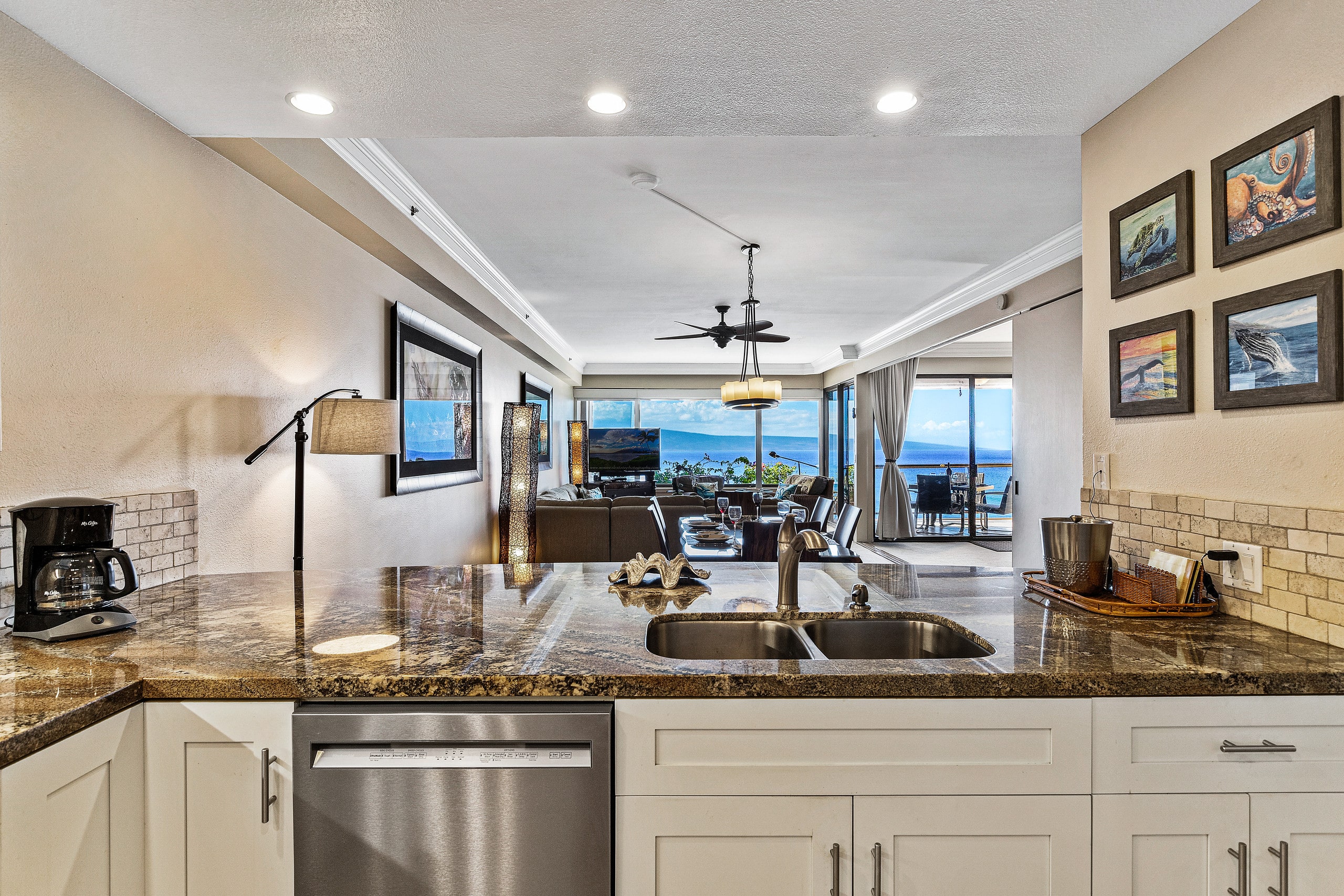 Condo in Lahaina · ★4.93 · 2 bedrooms · 3 beds · 2 private baths - Image 21