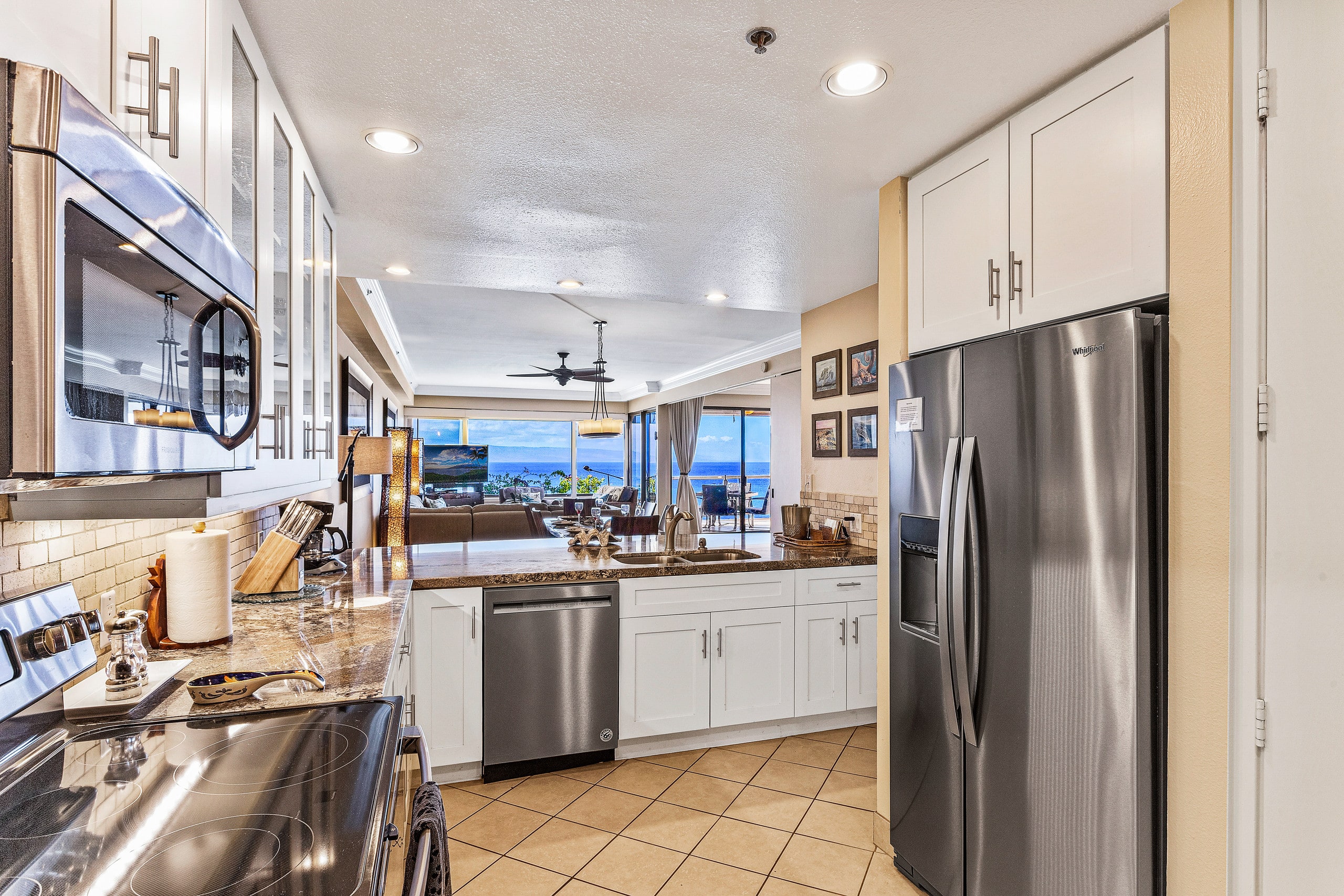 Condo in Lahaina · ★4.93 · 2 bedrooms · 3 beds · 2 private baths - Image 20