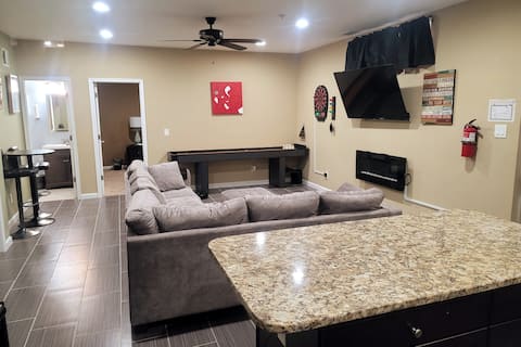 Luxury Basement Apartment 20 minutes outside of DC