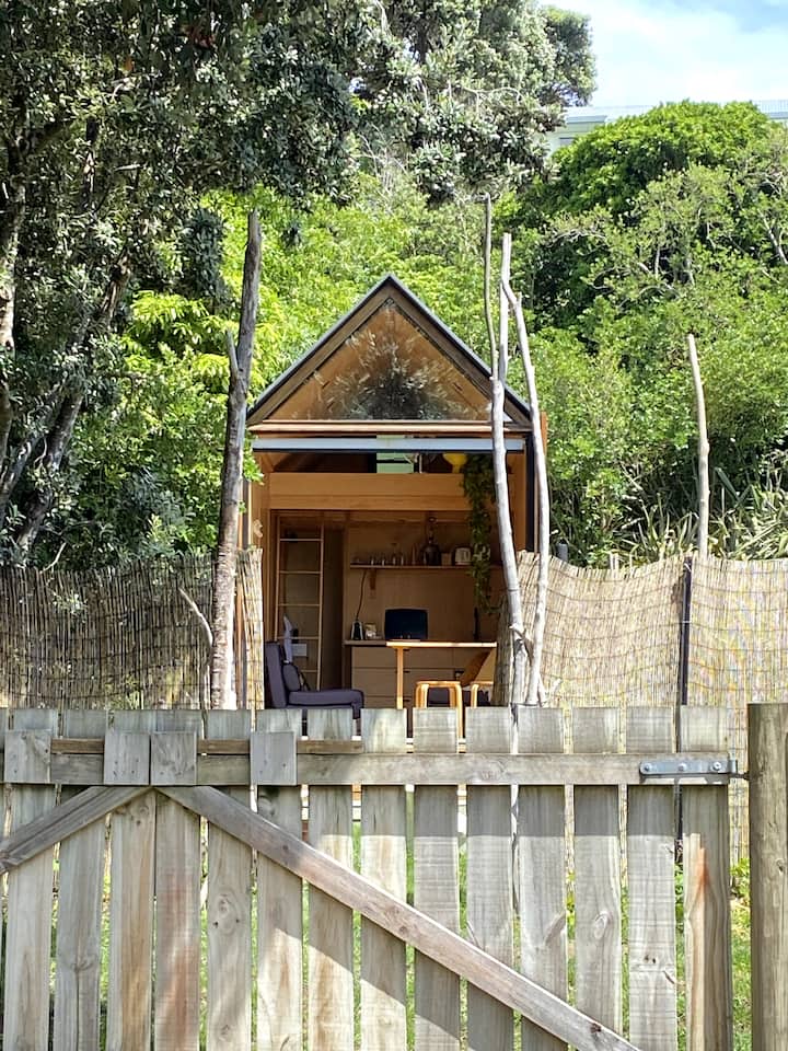 Tiny House Getaway Beach & Cafés Tiny houses for Rent in