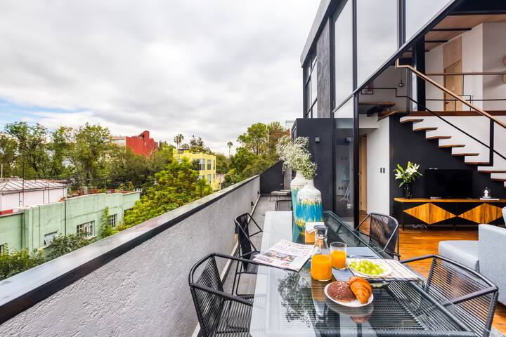 Penthouse Steps from Pque México | Private Terr! gallery image 3