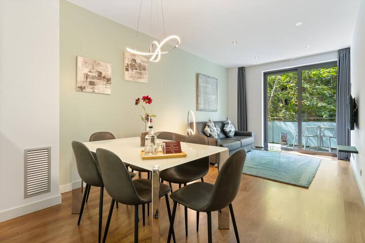 Spacious 2-bedroom apartment in Sagrada Familia gallery image 3