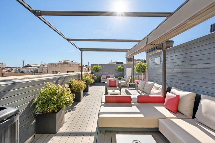 Amazing 4-bedroom apart with Sagrada Familia views gallery image 5