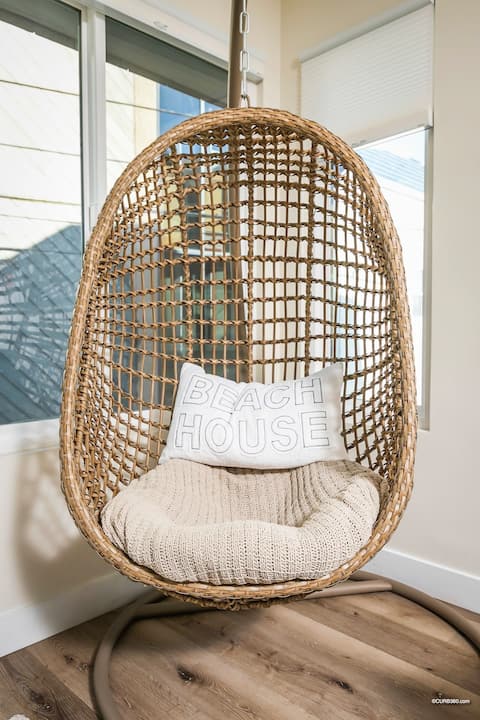 Popular Airbnb listing: Seas the Day on the Bay in Mission Beach