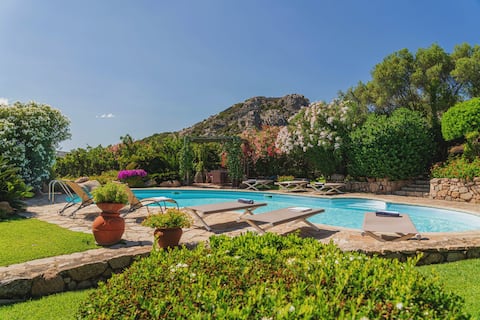 Villa Coligu - Breathtaking views and private pool