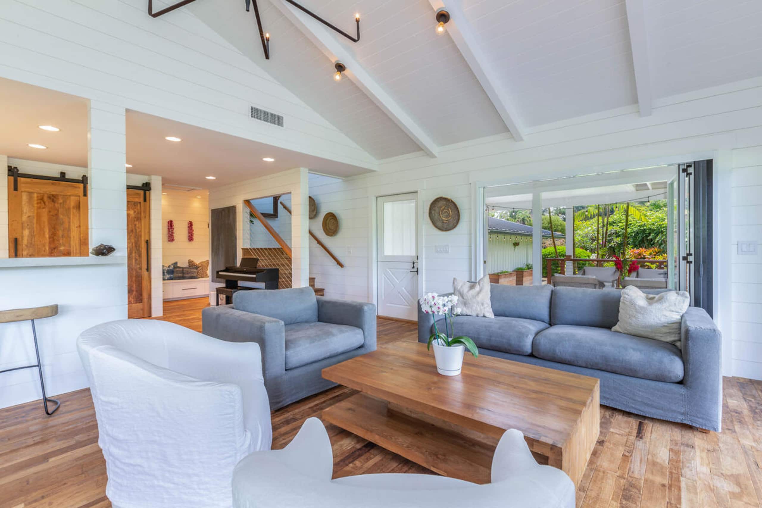 Home in Princeville · ★4.98 · 3 bedrooms · 4 beds · 3 baths - Image 2