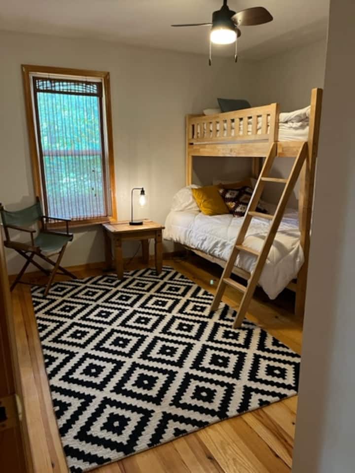 საძინებელი 2