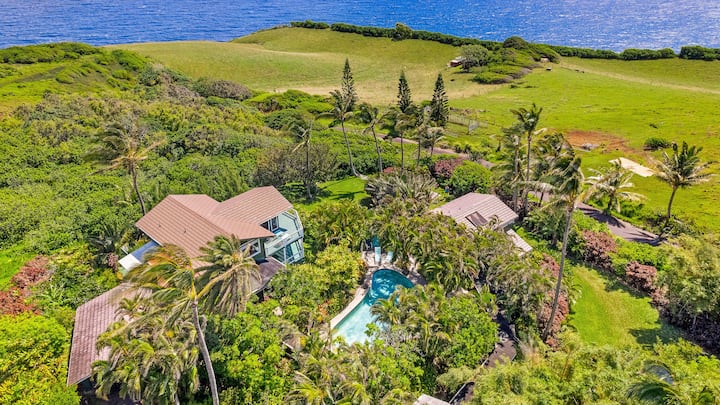 Jump start The Road to Hana at The Lookout House!