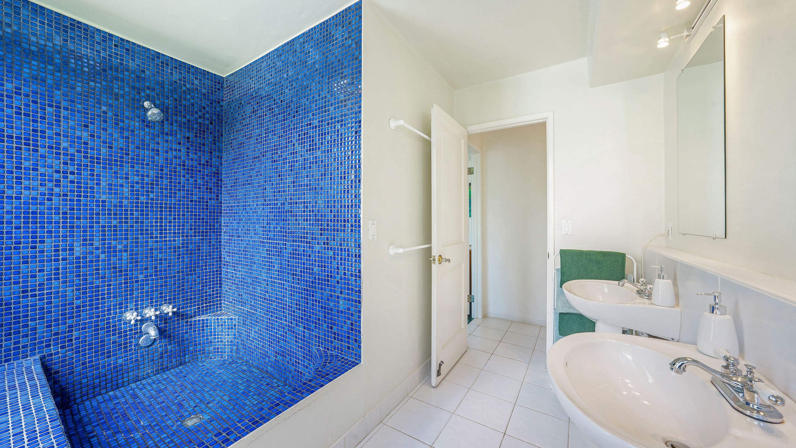 Home in Haiku · ★4.98 · 2 bedrooms · 3 beds · 2 baths - Photo 39