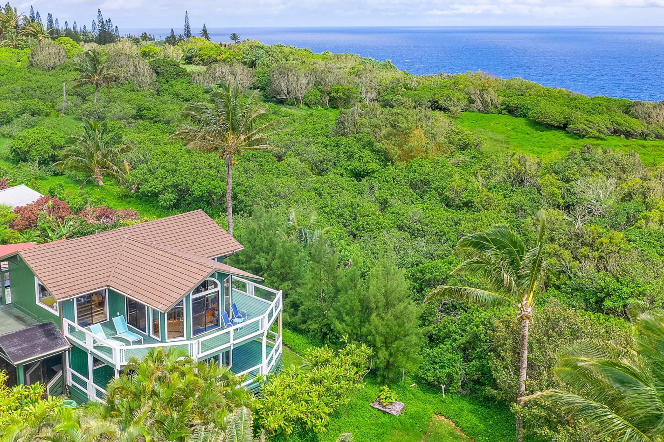 Home in Haiku · ★4.98 · 2 bedrooms · 3 beds · 2 baths - Photo 60