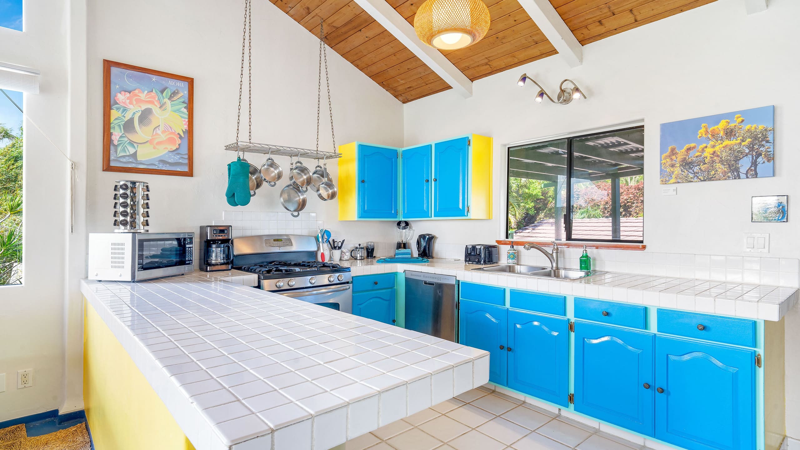 Home in Haiku · ★4.98 · 2 bedrooms · 3 beds · 2 baths - Photo 32
