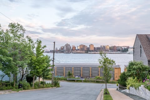 Popular Airbnb listing: 2 BR Flat With a Harbour View and Free Parking in Downtown Dartmouth