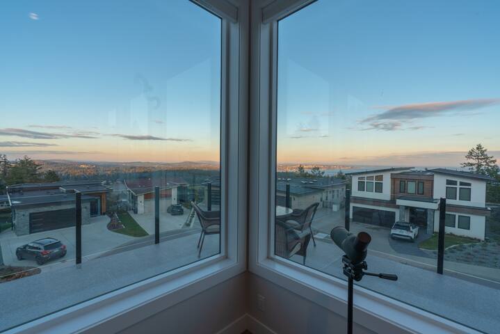 Pacific View Retreat gallery image 3