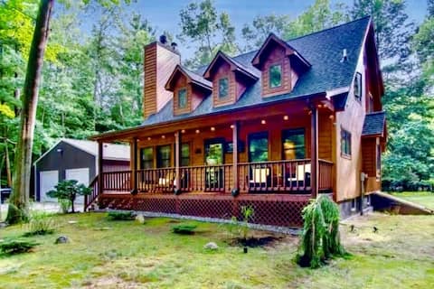 Premier Cottage Getaway-Acorn Grove, Pentwater, MI