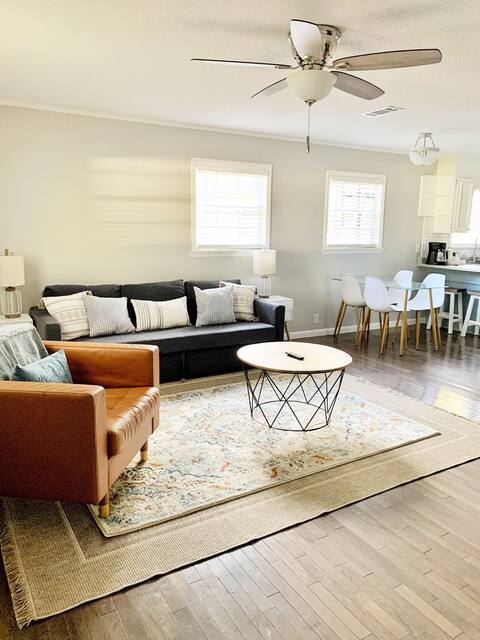 Power is onCozy 2 bedroom house  centrally located