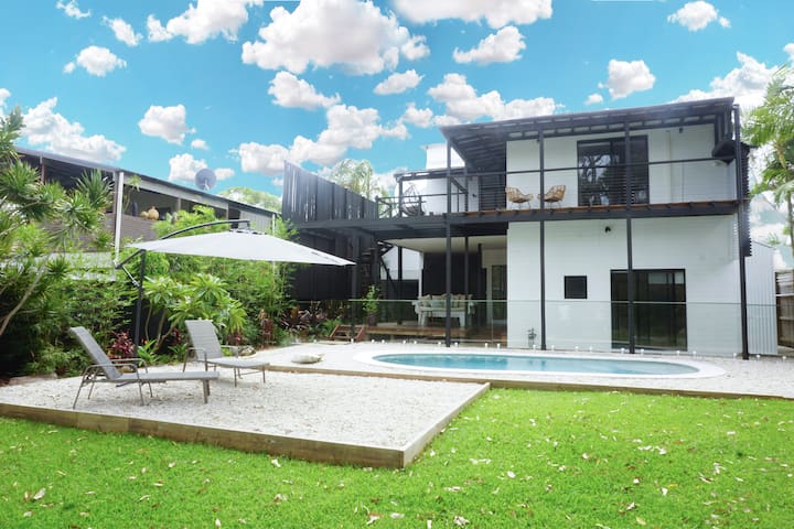 Can Properties Noosa managed Airbnb listing 2