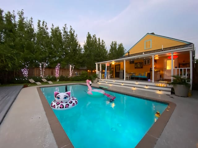 Sophisticated Oasis w/Pool, Near Frenchmen