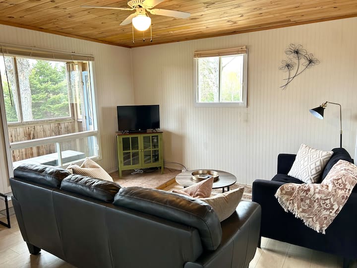 Cozy Cottage In Long River - 愛德華王子島