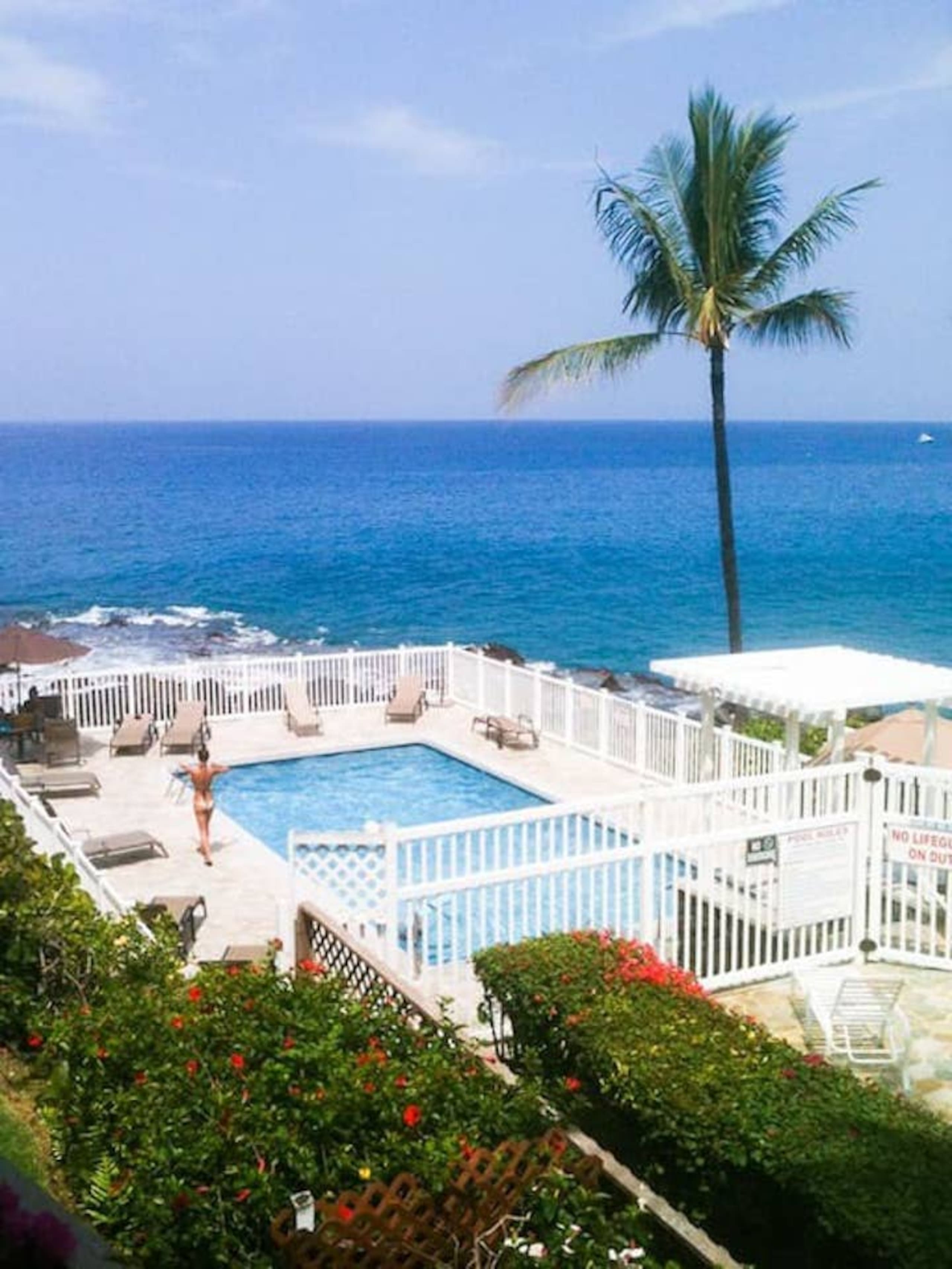 Condo in Kailua-Kona · ★4.82 · 1 bedroom · 3 beds · 1 bath - Image 11