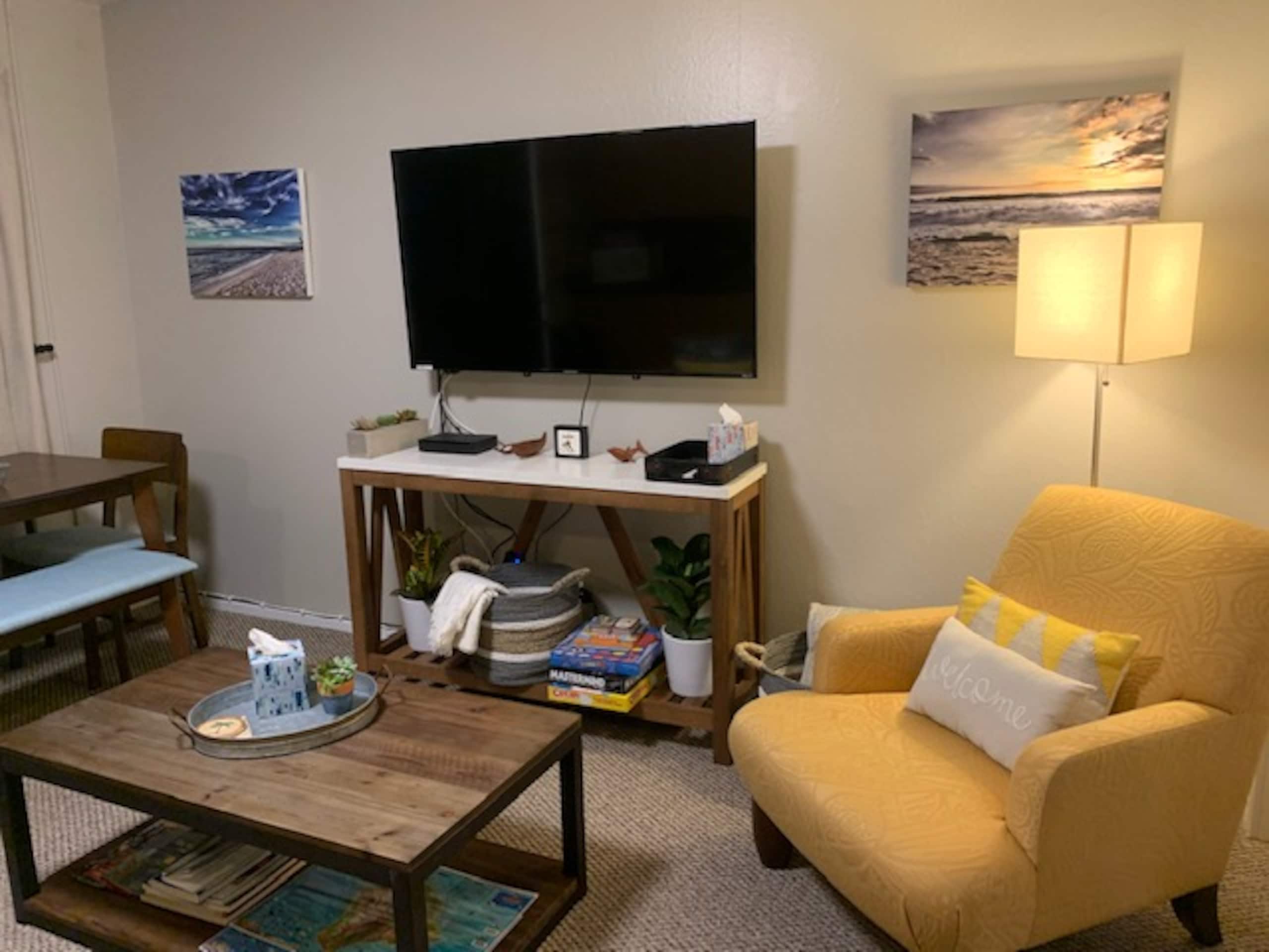 Condo in Kailua-Kona · ★4.82 · 1 bedroom · 3 beds · 1 bath - Image 3
