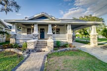 Palm House, 202 E Palm Dr