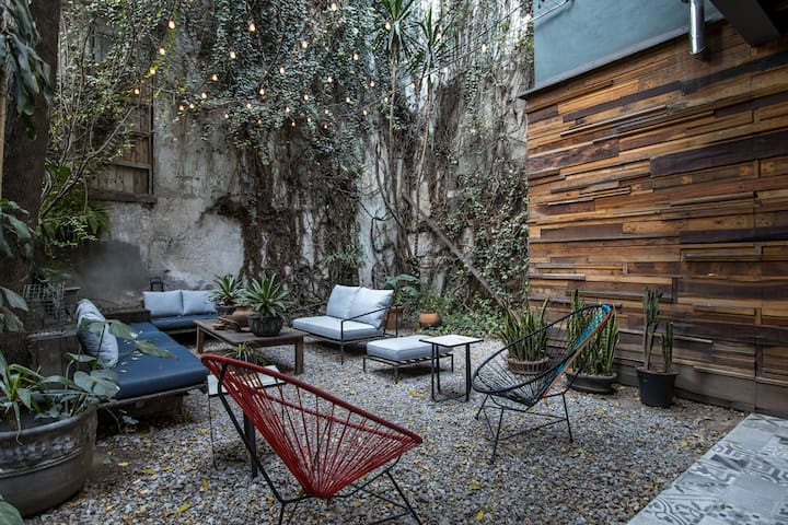 “La Roma House” Hip, Trendy and Unique