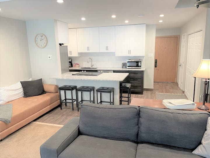 Kitchen with bar seating