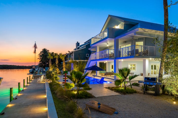 Keys New Estate W/ Pool, 100' Dock, Bay/ocean Acc - Islamorada, FL
