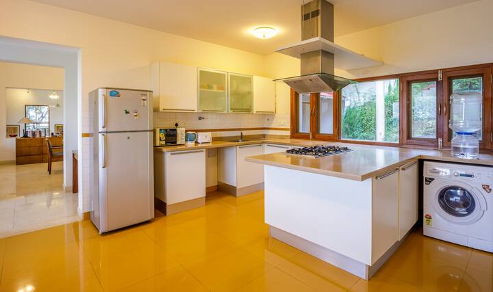 Kitchen Space with Amenities