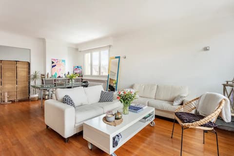 Spacious room #1 in Apartment near Paris