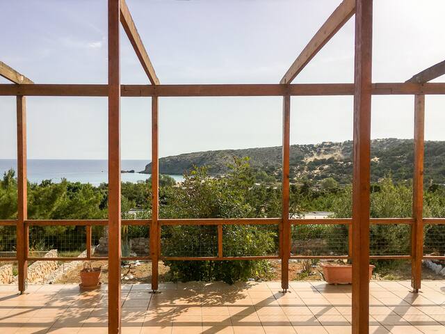 https://www.gavdostudios.com/ managed Airbnb listing 2