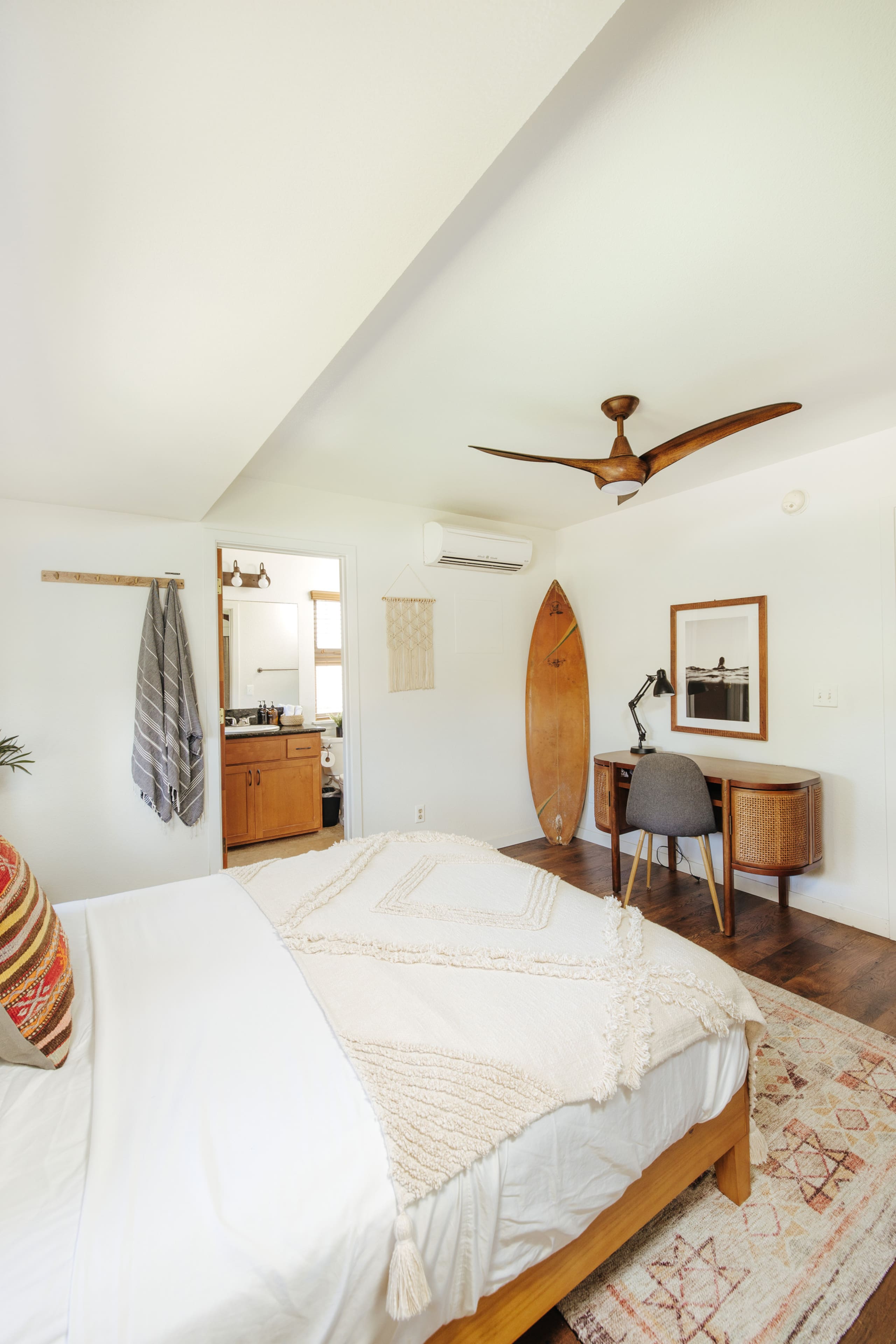 Home in Kailua-Kona · ★4.89 · 6 bedrooms · 6 beds · 5 baths - Image 79