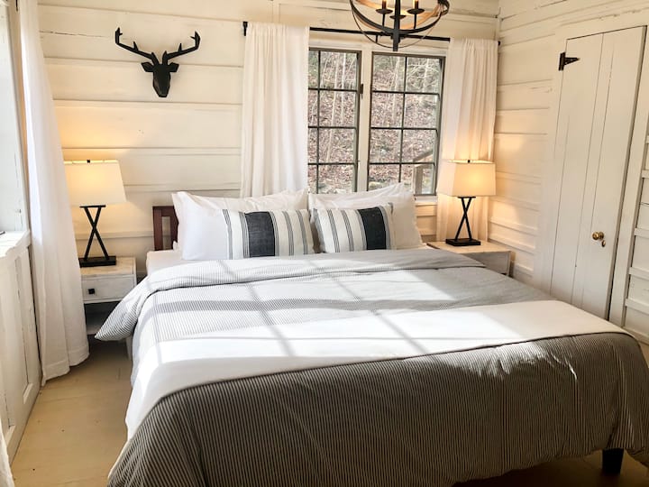 first floor master with king bed, usb lamps, ensuite