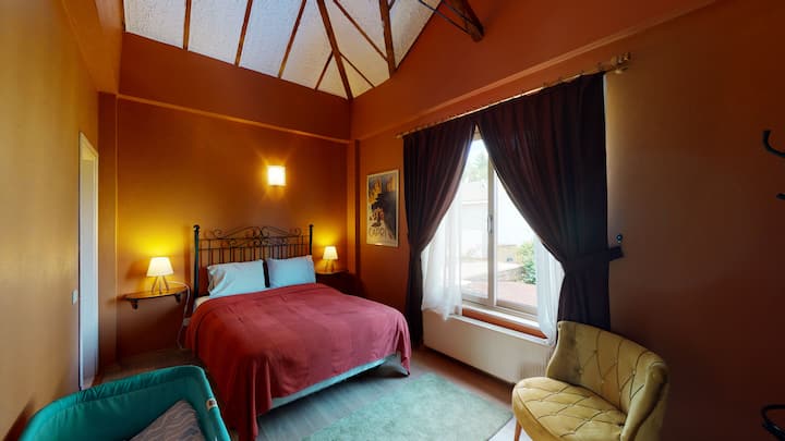 Spálňa 3 - manželská posteľ - klimatizácia