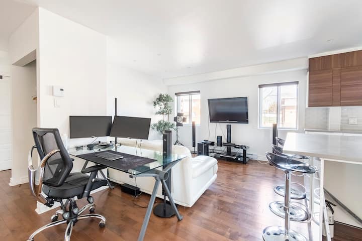 Lit King De Luxe Avec Espace De Travail - Dorval
