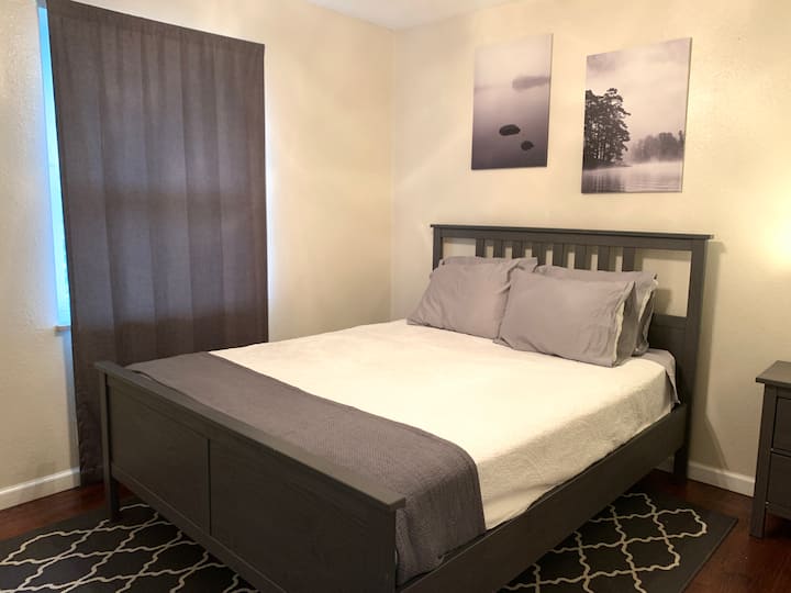 Удобна трета спалня